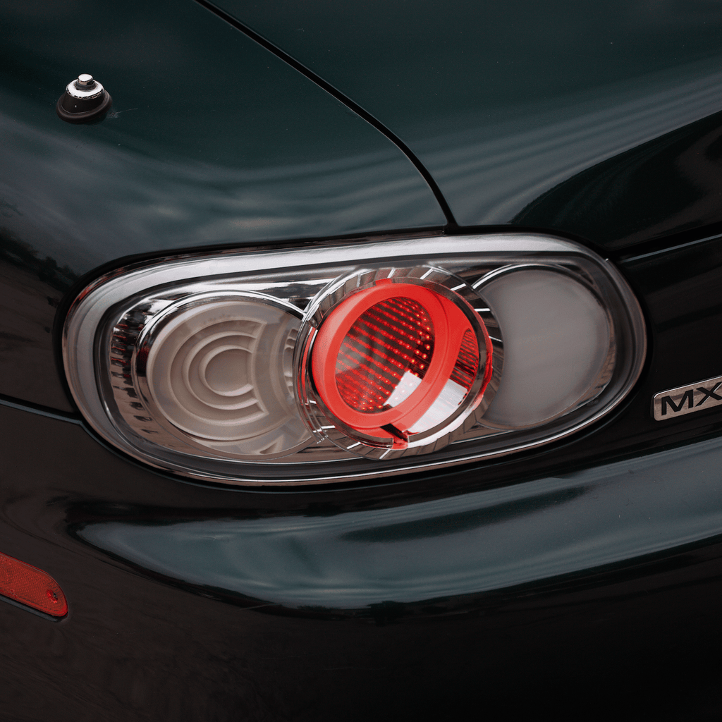 Plug-and-play light solutions for your car!